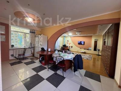 4-бөлмелі пәтер · 131.4 м² · 2/2 қабат, Строительная 6\1, бағасы: 31 млн ₸ в Костанайской обл.