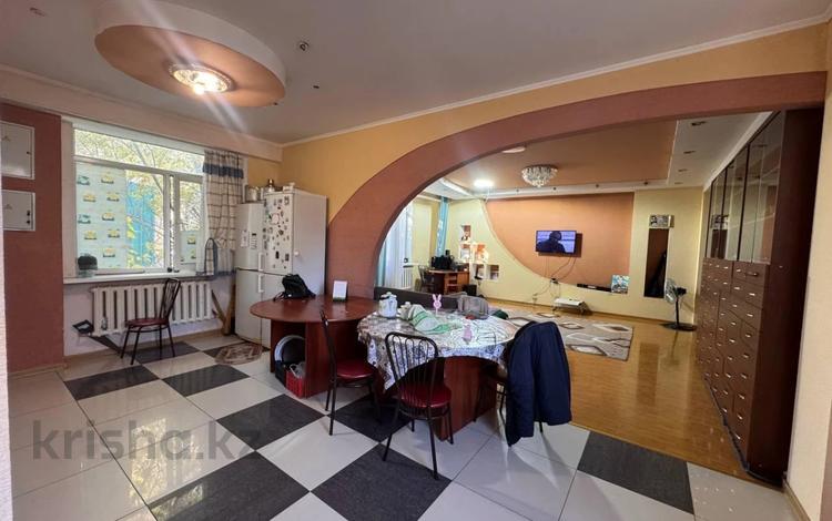 4-бөлмелі пәтер · 131.4 м² · 2/2 қабат, Строительная 6\1, бағасы: 31 млн ₸ в Костанайской обл. — фото 2