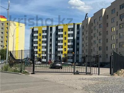 1-комнатная квартира · 41.4 м² · 1/5 этаж, Майкудук, мкр Голубые пруды за 13.2 млн ₸ в Караганде, Алихана Бокейханова р-н