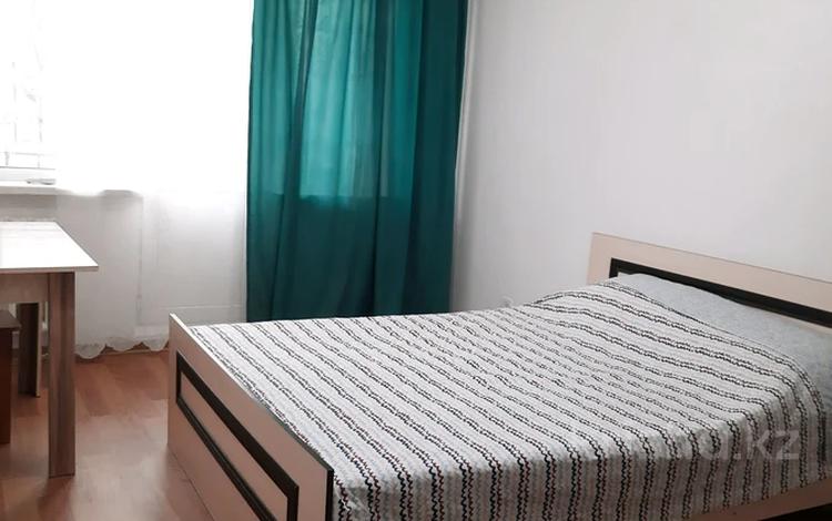 1-бөлмелі пәтер · 40 м² · 2/4 қабат, Ауэзова 64/3 — Абая ауэзова, бағасы: 2 000 ₸ в Алматы, Алмалинский р-н — фото 3