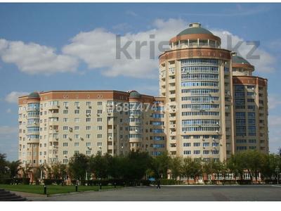 4-бөлмелі пәтер · 200 м² · 4/18 қабат, Кулманова 1, бағасы: ~ 77.8 млн ₸ в Атырау
