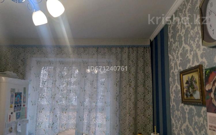 3-комнатная квартира, 65.4 м², 2/9 этаж, Толстого 90 — Катаева за 25 млн 〒 в Павлодаре — фото 2