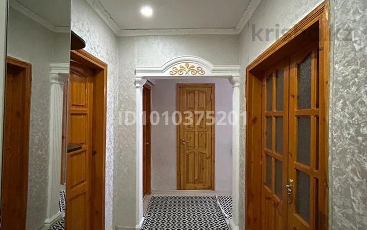 3-комнатная квартира · 62.3 м² · 3/5 этаж, Абая 89 — 13 школа Samadi mart,aport,family park,happy cake за 24.5 млн ₸ в Жезказгане — фото 34