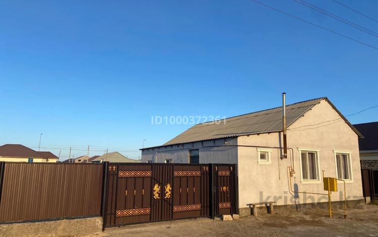 Отдельный дом · 3 комнаты · 97.4 м² · 8 сот., мкр Жулдыз, Курманбек Жандарбеков 10 за 15 млн ₸ в Атырау — фото 2