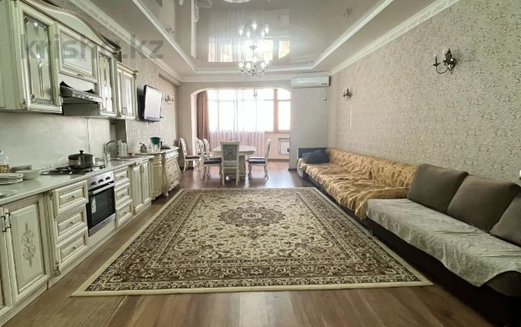 2-комнатная квартира, 100 м², 4/17 этаж, Кунаева за 38 млн 〒 в Шымкенте, Аль-Фарабийский р-н — фото 5