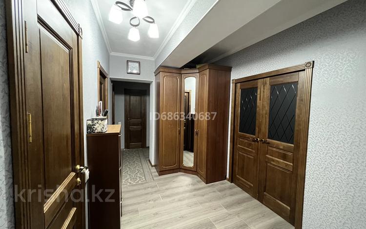4-комнатная квартира, 110 м², 3/5 этаж, Астана — Толе би за 40.5 млн 〒 в Таразе — фото 2