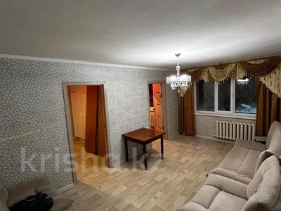 3-комнатная квартира, 50 м², 1/5 этаж, Абая за 10.5 млн 〒 в Темиртау