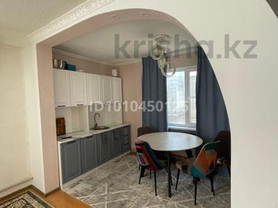 Жеке үй · 2 бөлме · 50 м² · 6 сот., 2 линия 20 — Тауелсиздик, бағасы: 15 млн ₸ в М. Туймебаеве