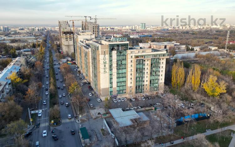 4-комнатная квартира, 113 м², 4/10 этаж помесячно, Жарокова 234 — Байкадамова за 700 000 〒 в Алматы, Бостандыкский р-н — фото 2