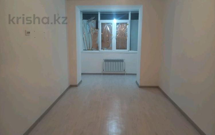 1-комнатная квартира · 49 м² · 1/5 этаж, губарова за 14.5 млн ₸ в Уральске — фото 2