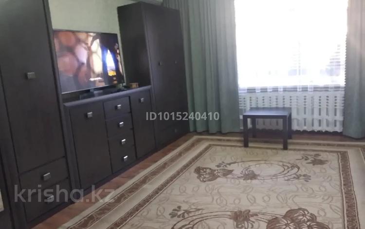 1-бөлмелі пәтер · 42 м² · 1/5 қабат, Степной 2 ш/а., бағасы: 170 000 ₸ в Караганде, Казыбек би р-н — фото 2