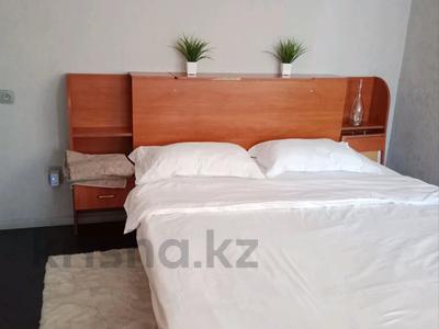 1-бөлмелі пәтер · 44 м² · 2/5 қабат, Казахстан 104 Библиотека Пушкина, Ц рынок 104 — Казахстан, бағасы: 2 000 〒 в Усть-Каменогорске