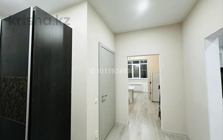 1-бөлмелі пәтер · 55 м² · 5/5 қабат, Мкр. Алтын орда 360А, бағасы: 7 000 ₸ в Актобе — фото 2