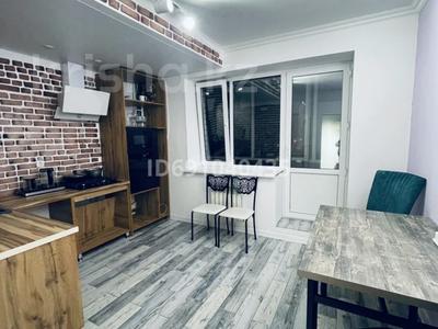 1-комнатная квартира, 60 м², 9/9 этаж посуточно, Гагарина 1 за 9 000 〒 в Уральске