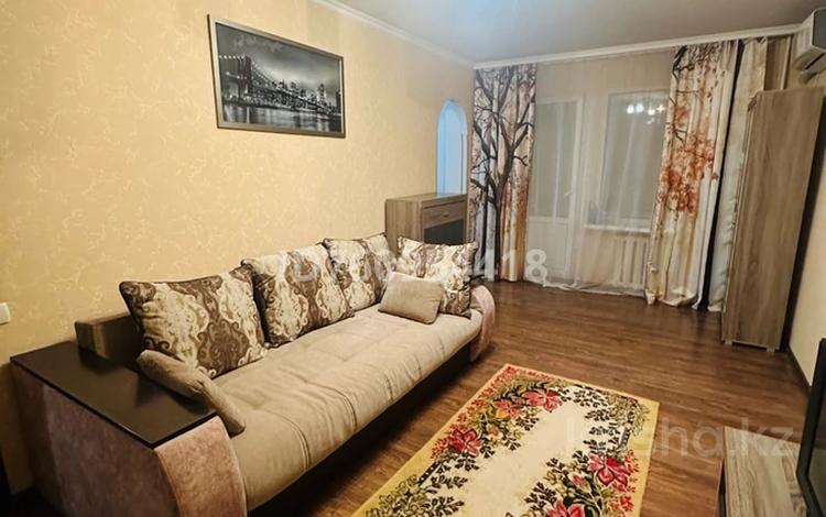2-комнатная квартира · 65 м² · 3/5 этаж, Авангард-3 49 — Парк Победы за 12 000 〒 в Атырау, мкр Авангард-3 — фото 2