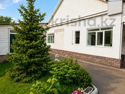 Жеке үй · 4 бөлме · 180 м² · 7.5 жүзд., Алтын адам аллея, бағасы: 65 млн ₸ в Есик