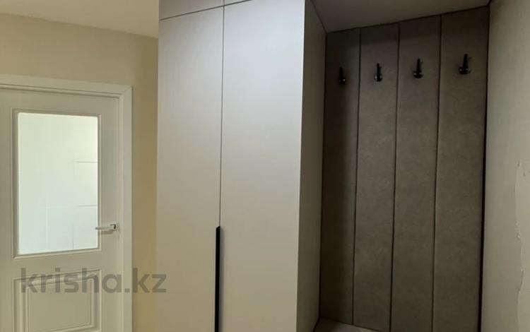 2-комнатная квартира · 77.8 м² · 7/8 этаж, мкр Нурсая, Габдиева 47а за 270 000 ₸ в Атырау — фото 12