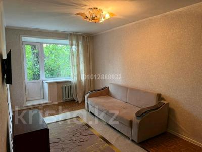 2-бөлмелі пәтер · 40 м² · 2 қабат, Аймаутова 18, бағасы: 150 000 ₸ в Семее