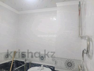 2-комнатная квартира · 90 м² · 1/4 этаж, Акшораева 1 за 5.8 млн ₸ в Каратау