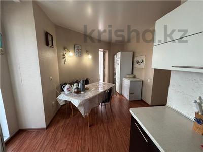 3-комнатная квартира · 100 м² · 7/9 этаж, мкр Юго-Восток, Республики за 38 млн ₸ в Караганде, Казыбек би р-н