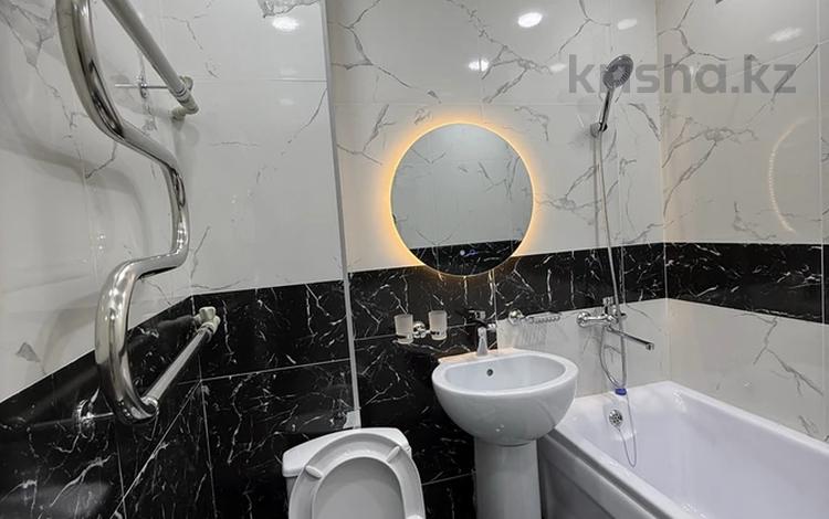 2-бөлмелі пәтер · 44 м² · 2/5 қабат, Иляева 4 — Момышулы, бағасы: 23.5 млн ₸ в Шымкенте, Туран р-н — фото 2