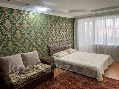 1-комнатная квартира · 46 м² · 3/9 этаж, Абдирова 9 — Ерубаева за 12 000 ₸ в Караганде, Казыбек би р-н