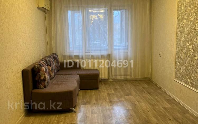 2-комнатная квартира · 45 м² · 5/5 этаж, мкр Строитель, Миханова — Ост. Циолковского за 14 млн ₸ в Уральске — фото 8