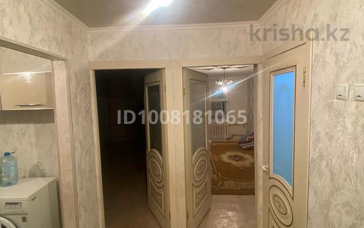 3-бөлмелі пәтер · 55 м² · 2/4 қабат, 2-16-17 16-17 — Сапаровский, бағасы: 14 млн ₸ в Жанаозен — фото 2