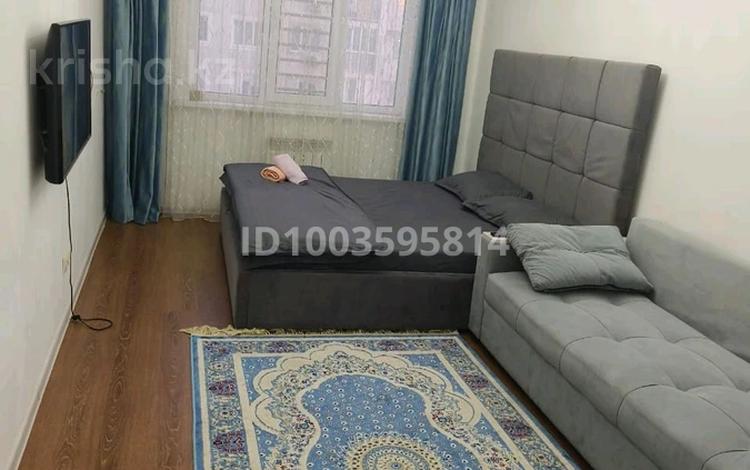 1-комнатная квартира · 50 м² · 7/12 этаж, мкр Дарабоз — Рядом с Алматы Арена. район Рыскулова и Момышулы за 15 000 ₸ в Алатауский р-н — фото 2