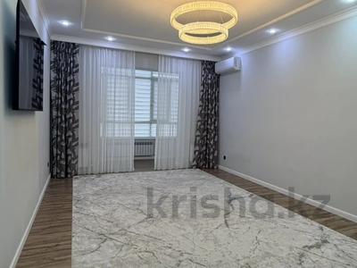 3-бөлмелі пәтер · 105 м² · 3/5 қабат, Сырым Датова 38, бағасы: 47 млн ₸ в Уральске