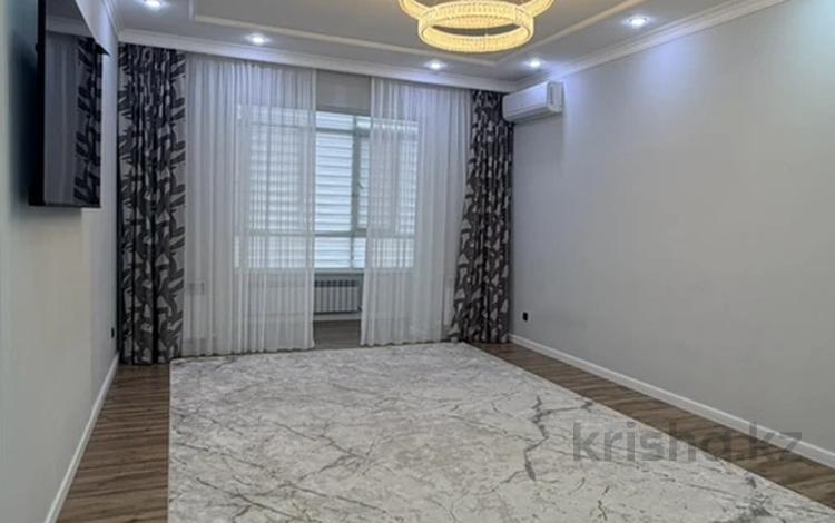 3-бөлмелі пәтер · 105 м² · 3/5 қабат, Сырым Датова 38, бағасы: 47 млн ₸ в Уральске — фото 2