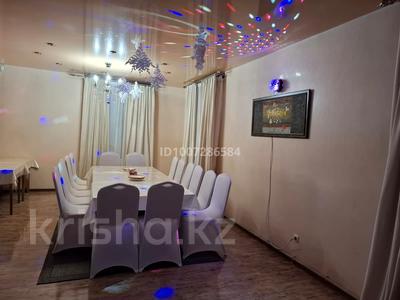 Жеке үй · 6 бөлме · 207 м², мкр Уркер, Мкр Уркер, Ул 201 76 — Айтматова и шоссе Коргалжын, бағасы: ~ 1.2 млн 〒 в Астане, Нура р-н