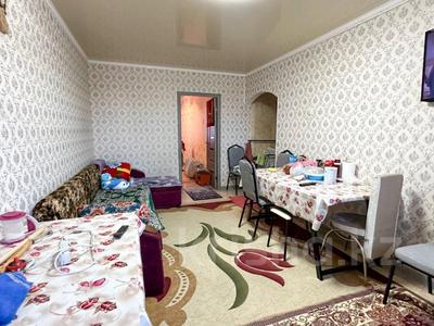 3-комнатная квартира · 60 м² · 5/5 этаж, Самал 35 за 20 млн 〒 в Талдыкоргане, мкр Самал