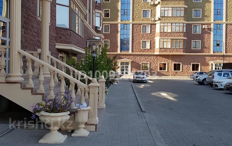 2-комнатная квартира · 81 м² · 2/9 этаж, Валиханова 19/2 за 45 млн ₸ в Атырау — фото 2