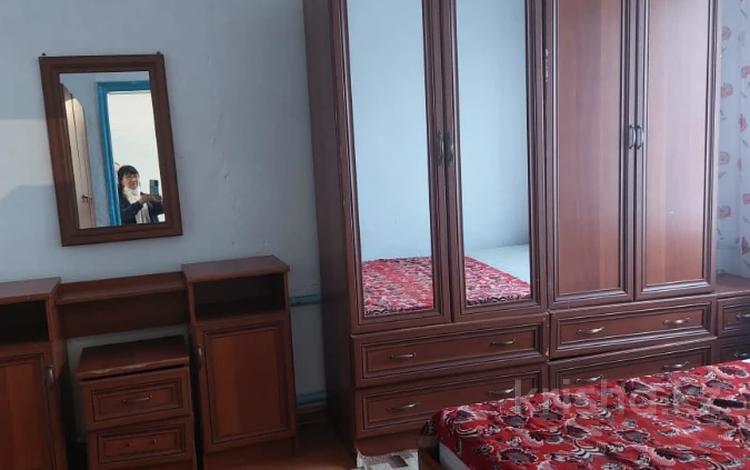 Отдельный дом · 3 комнаты · 80 м², Берликожанова 12 за 100 000 ₸ в Талдыкоргане — фото 2