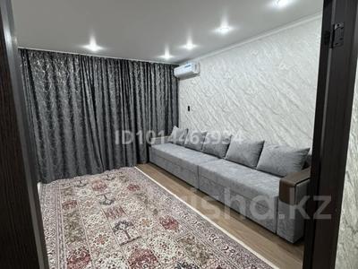 3-бөлмелі пәтер · 65 м² · 3/5 қабат, 15 микрорайон 1, бағасы: 43 млн ₸ в Семее