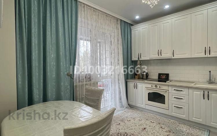 2-комнатная квартира · 55 м² · 5/12 этаж, мкр Жетысу-1 — Ул Момушылы - Улугбека за 300 000 〒 в Алматы, Ауэзовский р-н — фото 2
