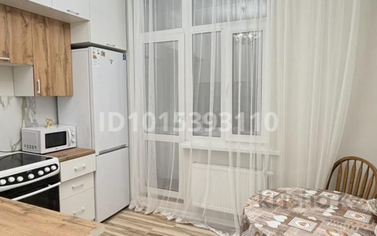 1-бөлмелі пәтер · 40 м² · 8/12 қабат, Кумисбекова 2, бағасы: 14 000 ₸ в Астане, Сарыарка р-н — фото 2