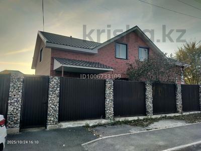 Отдельный дом · 7 комнат · 200 м² · 12 сот., Акбаян 9 — Проспекта Туран за 230 млн 〒 в Астане, Нура р-н