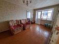 2-комнатная квартира, 47 м², 3/5 этаж, 1 мкр 1 за 6.5 млн 〒 в Лисаковске — фото 2