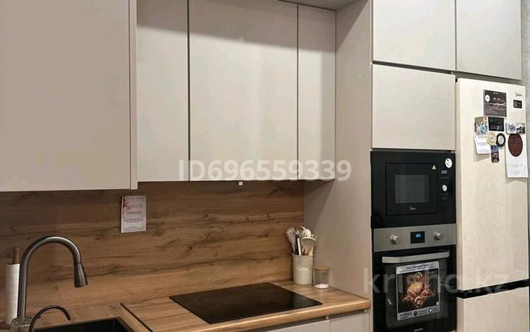 3-бөлмелі пәтер, 90 м², 5/6 қабат, Майкудук, Учетный квартал 067 456, бағасы: 43 млн 〒 в Караганде, Алихана Бокейханова р-н — фото 2