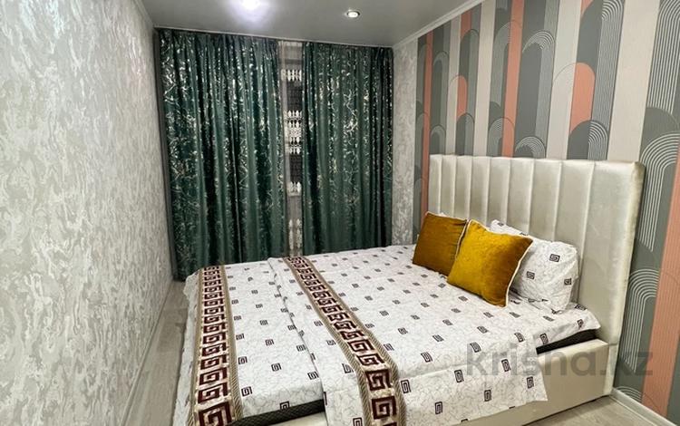 2-бөлмелі пәтер · 53 м² · 2/5 қабат, Абая 107, бағасы: 2 500 〒 в Уральске — фото 2