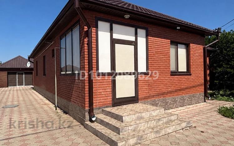 Жеке үй · 4 бөлме · 172 м² · 9 жүзд., Байтурсынова 1, бағасы: 49.8 млн ₸ в Уральске — фото 25