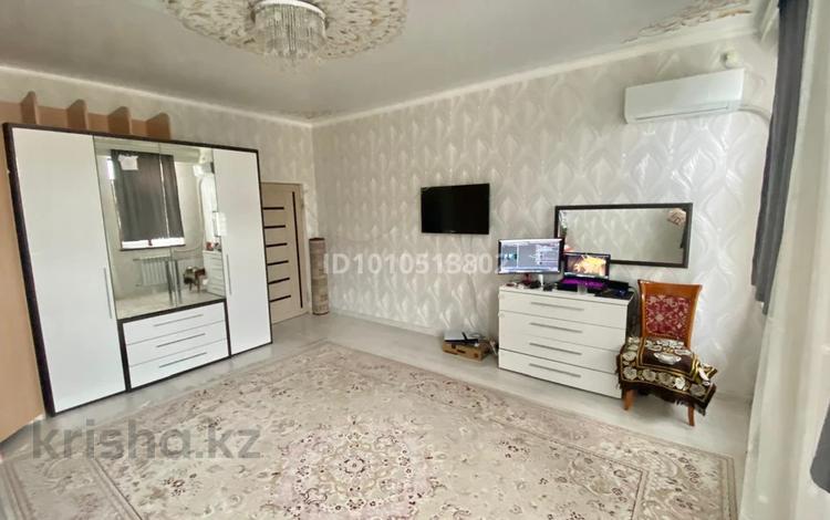1-бөлмелі пәтер · 56 м² · 8/11 қабат, 16-й мкр 57, бағасы: 180 000 ₸ в Актау — фото 2