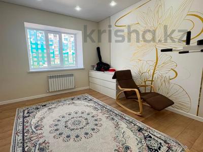 3-бөлмелі пәтер · 90 м² · 3/9 қабат, Алтын орда ш/а., Тауелсиздик, бағасы: 40 млн ₸ в Актобе, мкр. Алтын орда