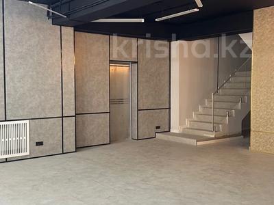 Свободное назначение, офисы, общепит, салоны красоты, фитнес и спорт, медцентры и аптеки, образование, развлечения, кабинеты и рабочие места · 1200 м² за 10 млн 〒 в Алматы, Медеуский р-н