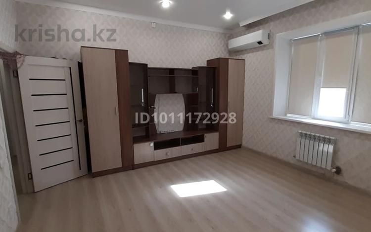 2-комнатная квартира · 65 м² · 2/5 этаж, мкр Юго-Восток, Муканова 51/8 за 33 млн 〒 в Караганде, Казыбек би р-н — фото 2