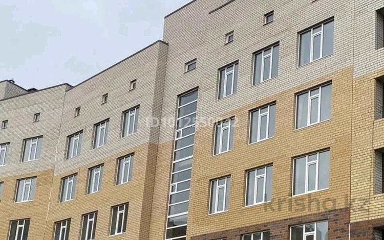 2-бөлмелі пәтер · 57.3 м² · 3/5 қабат, мкр. Алтын орда 18H — А. Молдагуловой, бағасы: 19 млн ₸ в Актобе — фото 3