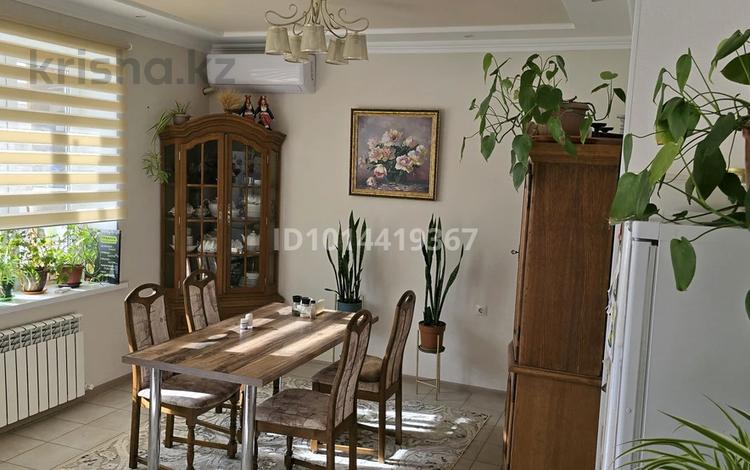 3-бөлмелі пәтер · 100 м² · 3/3 қабат, даумова 71/4 — парка Кирова, бағасы: 45 млн ₸ в Уральске — фото 2