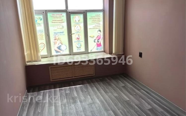 Офисы, магазины и бутики, салоны красоты, кабинеты и рабочие места · 14 м² за 70 000 〒 в Каскелене — фото 6